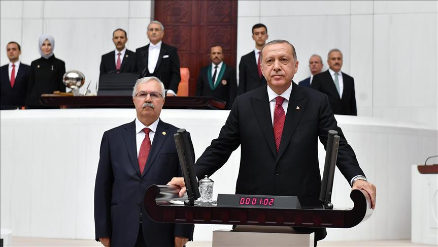 Erdogan a prêté serment au Parlement 