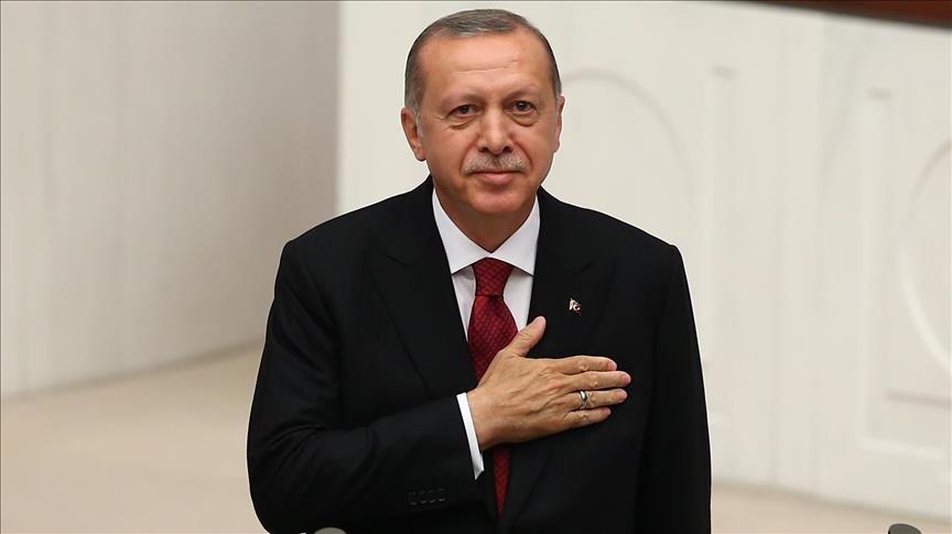 Turquie: Erdogan au Parlement pour prêter serment