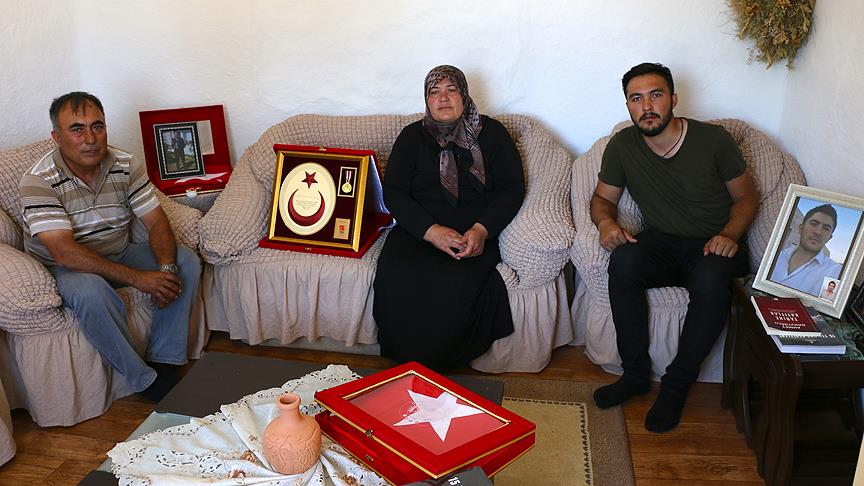 "Fatihler o gece ölmeselerdi bu vatan bu durumda olmazdı"