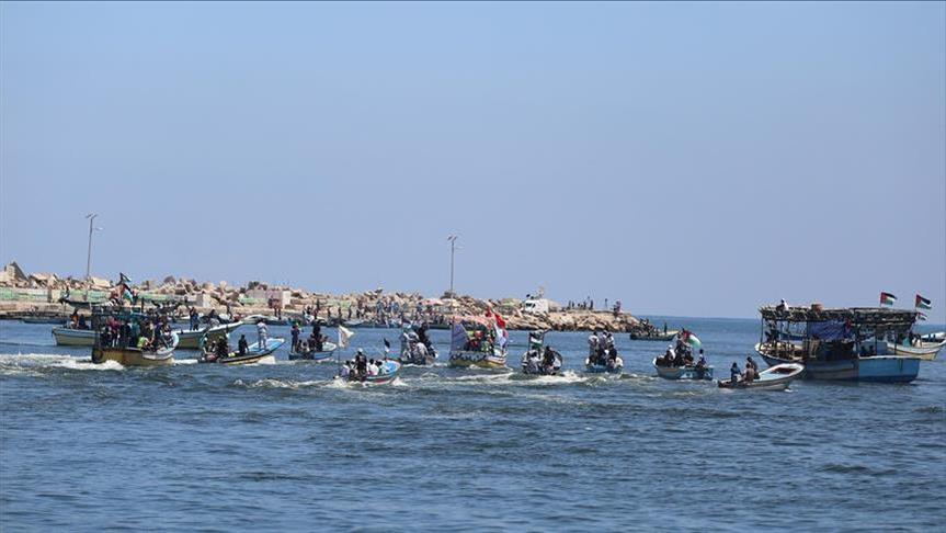 Israeli navy intercepts humanitarian flotilla from Gaza