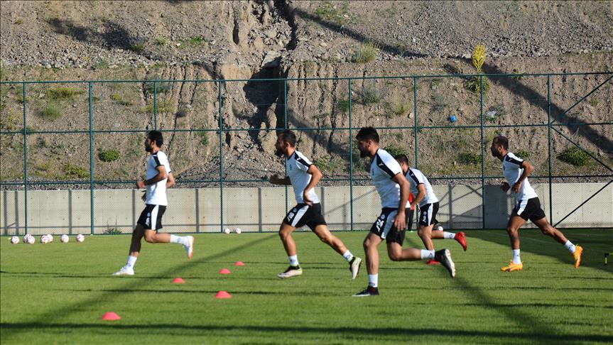 "İzmir futboluna yeni bir soluk kattık"