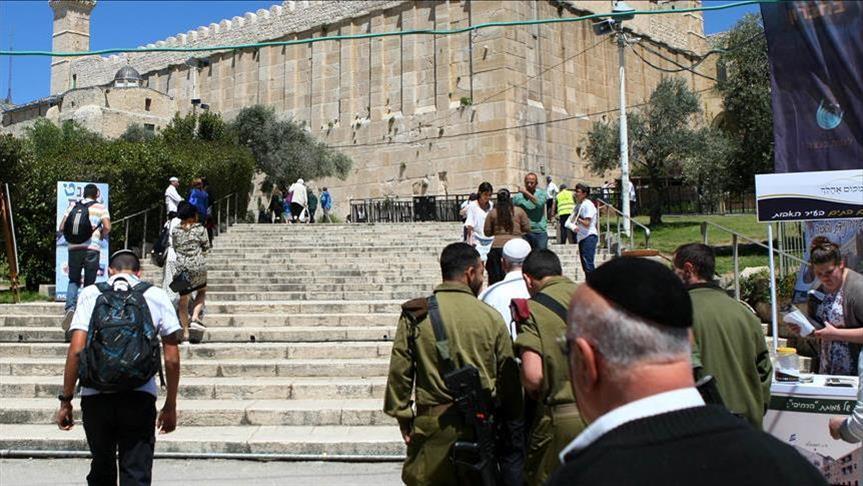 Израел 298 пати забрани повик за молитва во историската џамија Ибрахими