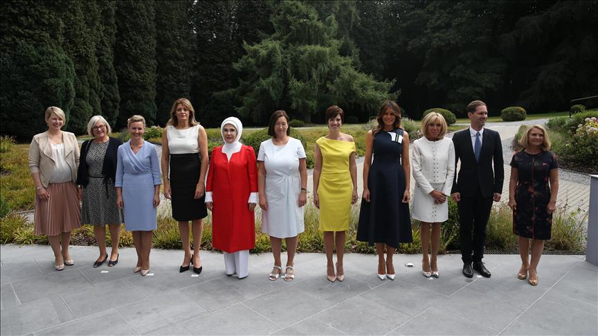 Emine Erdoğan Brüksel'de lider eşleriyle bir araya geldi