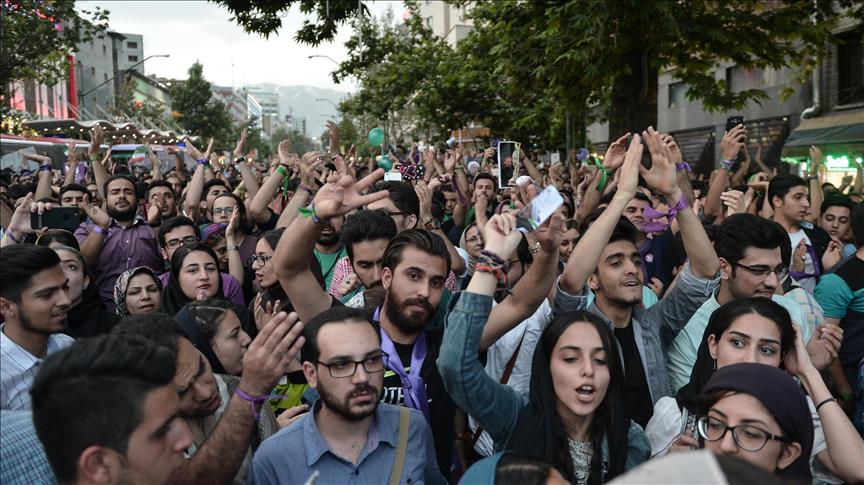 تردید نسبت به موفقیت دولت روحانی در ایران