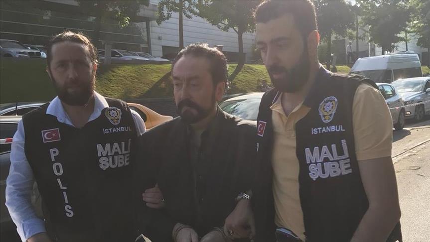 Turska: Priveden kontraverzni vođa kriminalne grupe Adnan Oktar