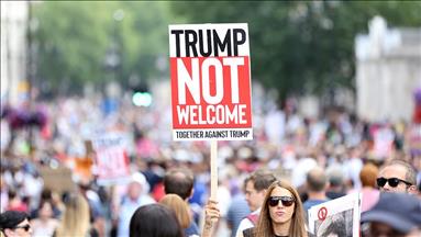 UK: Thousands take to the streets against Trump’s visit