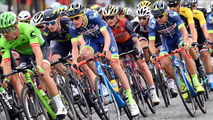 Cyclisme/TDF 2018, étape 7 : Dylan Groenewegen gagne le sprint à Chartres