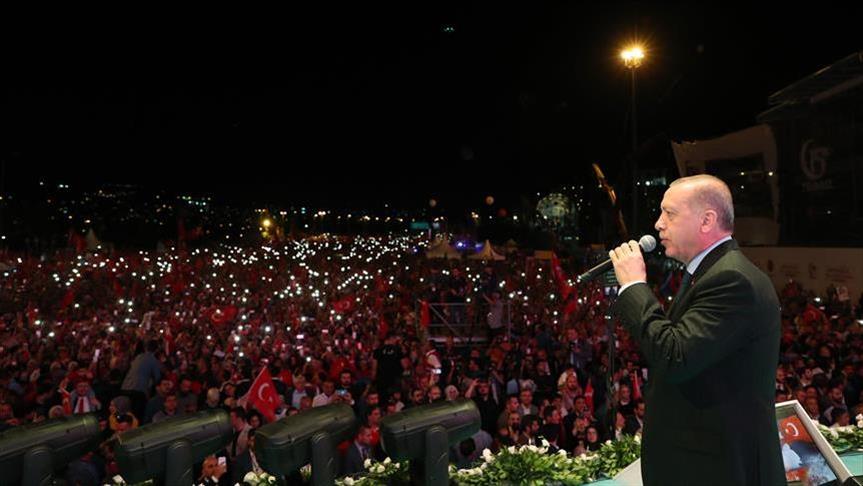 Erdogan : Nous avons tourné la page des putschs et prouvé au monde la maturité de notre démocratie 