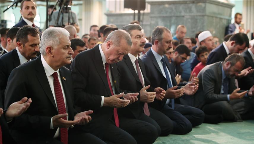 Erdogan ji bo şehîdan Quran xwend