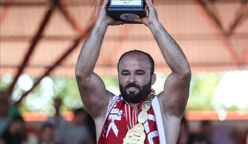 Turquie / Lutte à huile : Orhan Okulu devient champion en dominant Şaban Yılmaz en finale 