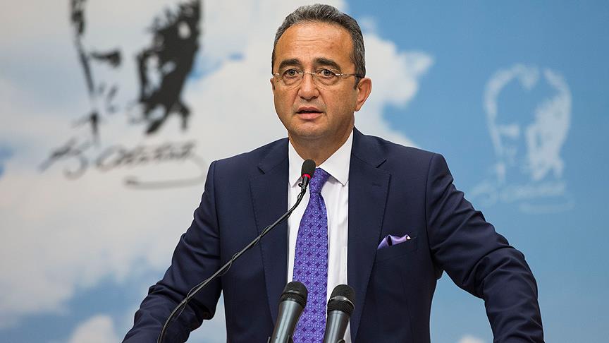 Uxlayotgan qizga ogzaki jinsiy aloqa qiladi