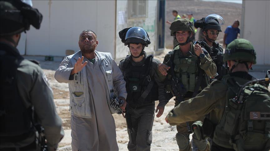  İsrail askerleri 16 Filistinliyi gözaltına aldı 