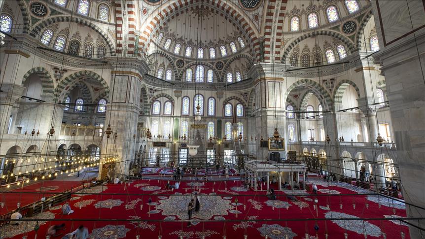 Istanbul: Fatihovu džamiju će krasiti ručno tkani ćilimi iz osmanskog doba