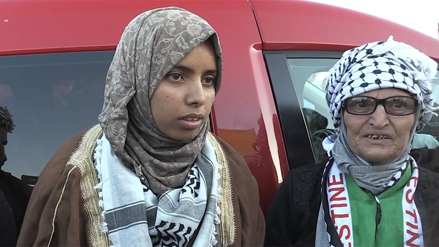 Filistinli genç kadından 'Han el-Ahmer bizim kalacak' mesajı