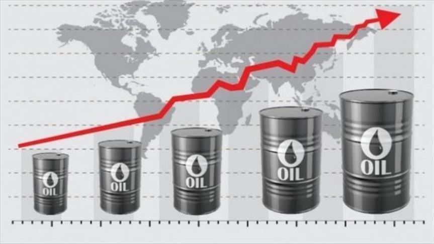 ارتفاع مخزونات النفط الأمريكية بـ 5.8 ملايين برميل يوميا