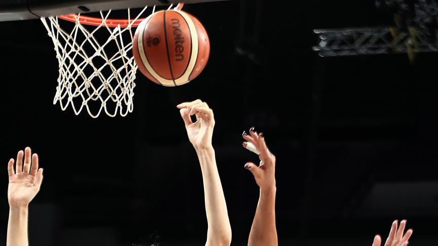 ФИБА суспендираше 13 кошаркари поради тепачка на натпреварот Филипини - Австралија