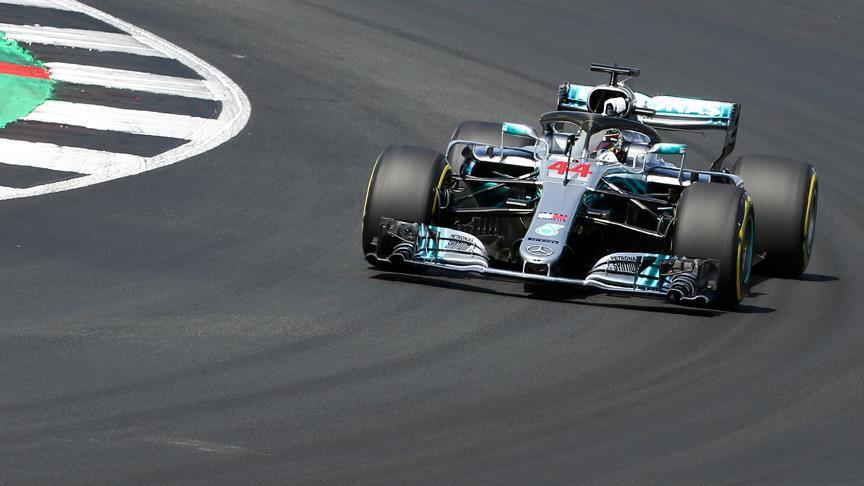 Formula 1: Lewis Hamilton potpisao novi ugovor sa Mercedesom