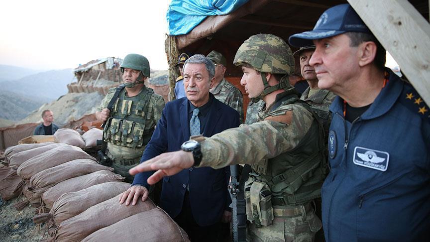 وزير الدفاع التركي: دحرنا الإرهابيين إلى خارج الحدود وسنواصل مطاردتهم