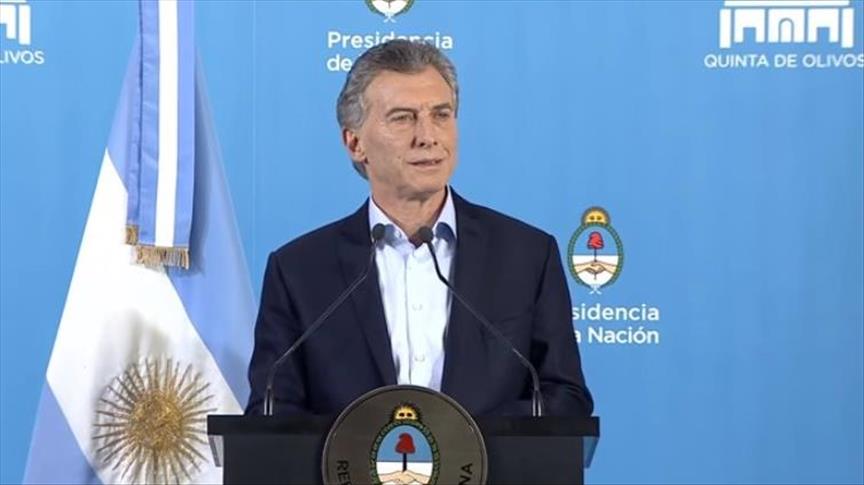 Macri dice que "bajar la inflación es una prioridad" en Argentina