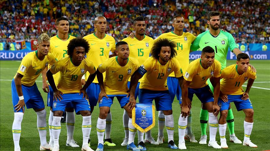 Liverpool oficializó el fichaje del portero más caro de la historia