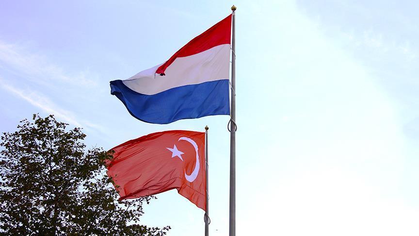 Турция и Нидерланды нормализуют двусторонние отношения 
