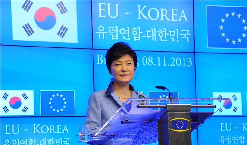 Expresidenta surcoreana recibe ocho años más de prisión 