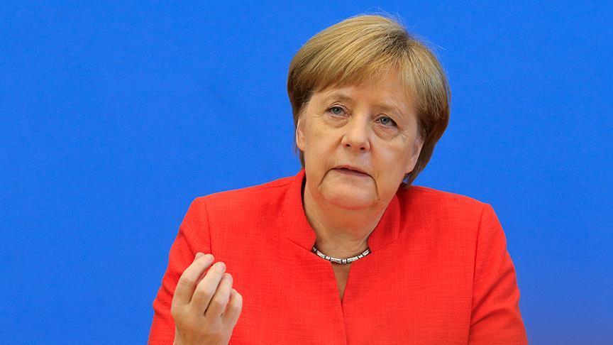 Меркел: „Убиствата на неонацистите на НСУ - темна дамка во германската историја“