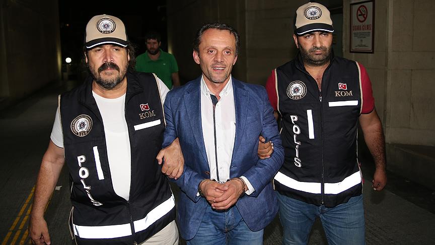 'FETÖ'cü iş adamlarını para karşılığı tahliye' iddiasına 5 tutuklama