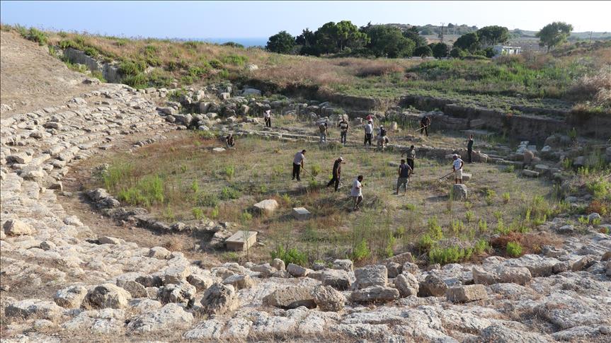Magarsus Antik Tiyatrosu turizme açılacak