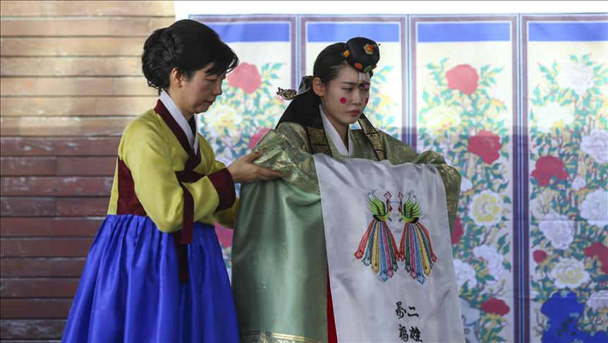Traditional South Korean Wedding Held In Ankara
