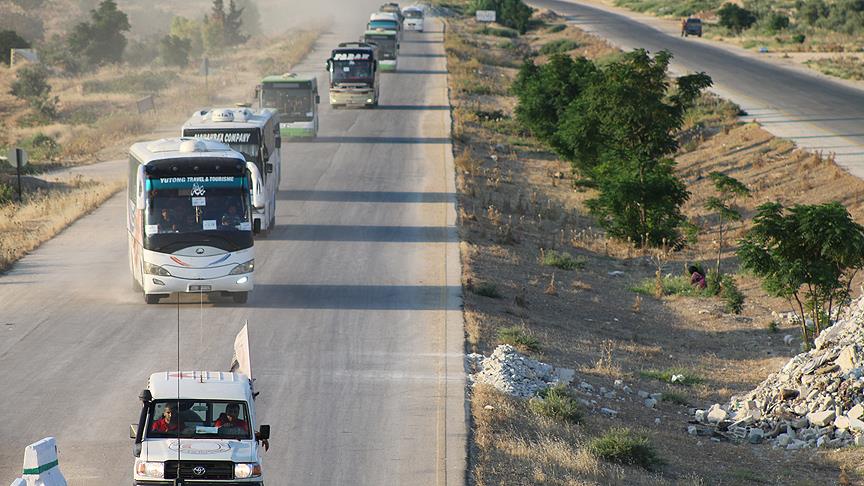 Suriye'nin güneyinden üçüncü tahliye konvoyu İdlib'de