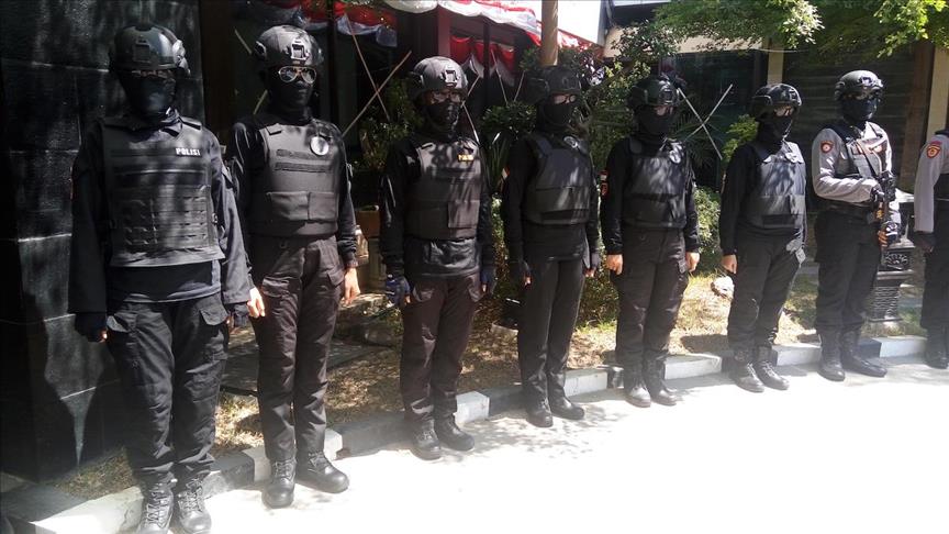 Figur feminin dalam tim Panther Hitam Gresik