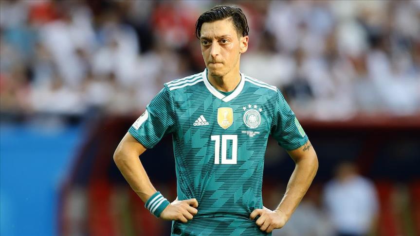 Keputusan Ozil mundur dari timnas picu perdebatan di Jerman