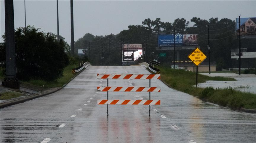 Extreme weather hits US East West coasts