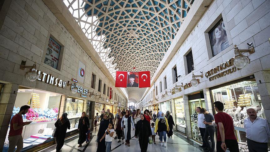 Bursa's Ottoman-era khans draw tourists to Turkey