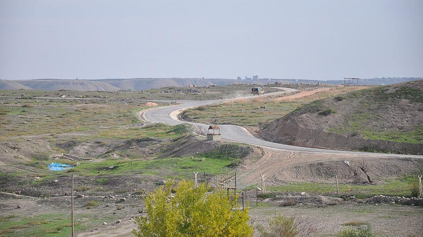 Esed ve YPG/PKK'dan Suriye'nin kuzeyi için temas trafiği