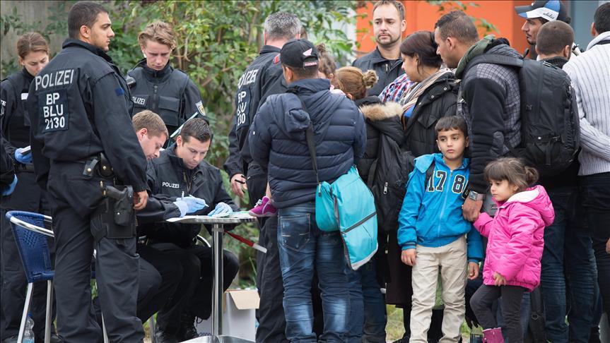 3 major German cities offer to take in more refugees