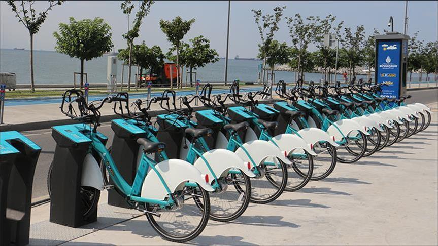 ركوب الدراجة الإلكترونية يعزز اللياقة البدنية والصحة