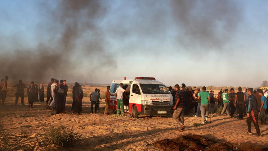 Gazzeli hemşirenin müdahalesi sınırda vurulan eşini kurtarmaya yetmedi