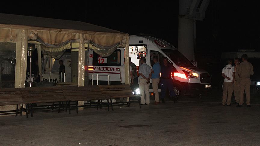 Midilli'ye kaçmak isteyen FETÖ'cüleri taşıyan bot battı