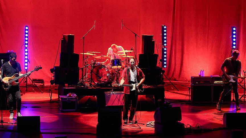 Duman'dan açık hava konseri