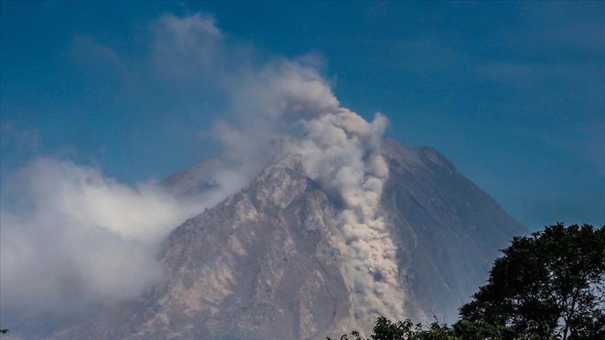 Gunung api Popocatepetl di Meksiko meletus