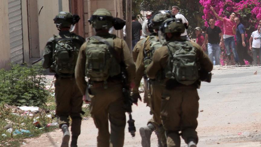 Israel arrests Palestinian youth over Al-Aqsa clashes