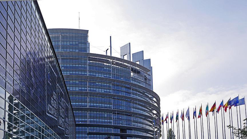 EU pledges support to stem migrant arrivals to Spain