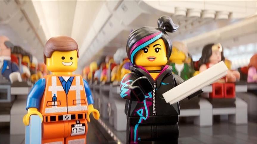 شخصيات "ليغو" الخيالية ترشد ركاب الخطوط التركية لإجراءات السلامة