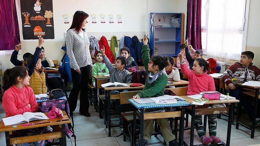Sözleşmeli öğretmenlere sağlık özrüne bağlı yer değiştirme hakkı