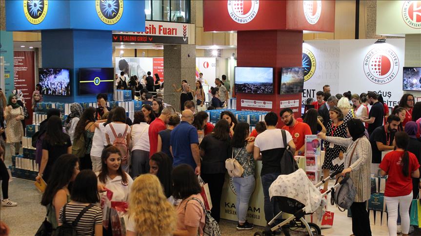 Istanbul Da Universite Tercih Fuari Basladi