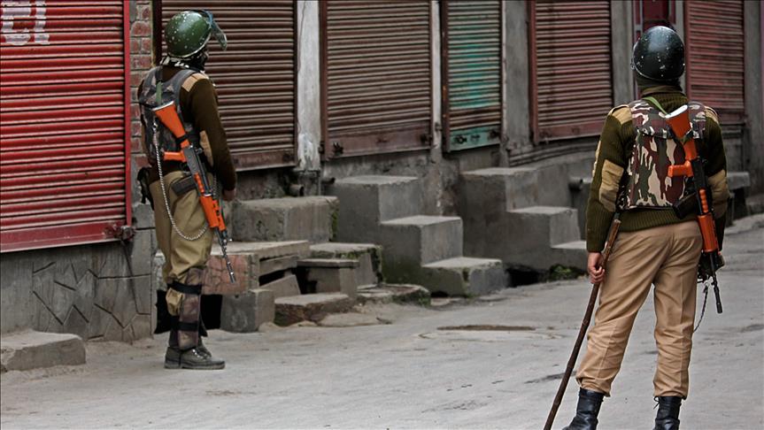 Kashmir: Militants kill Indian army major, 3 troops 