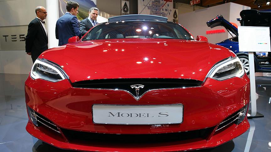 Tesla'nın borsadan çekilmesi gündemde