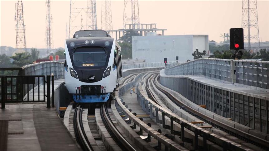 Menembus kemacetan di Palembang dengan LRT